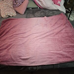 OLIVIA & CO (50x70) Pink Ombre Throw Blanket